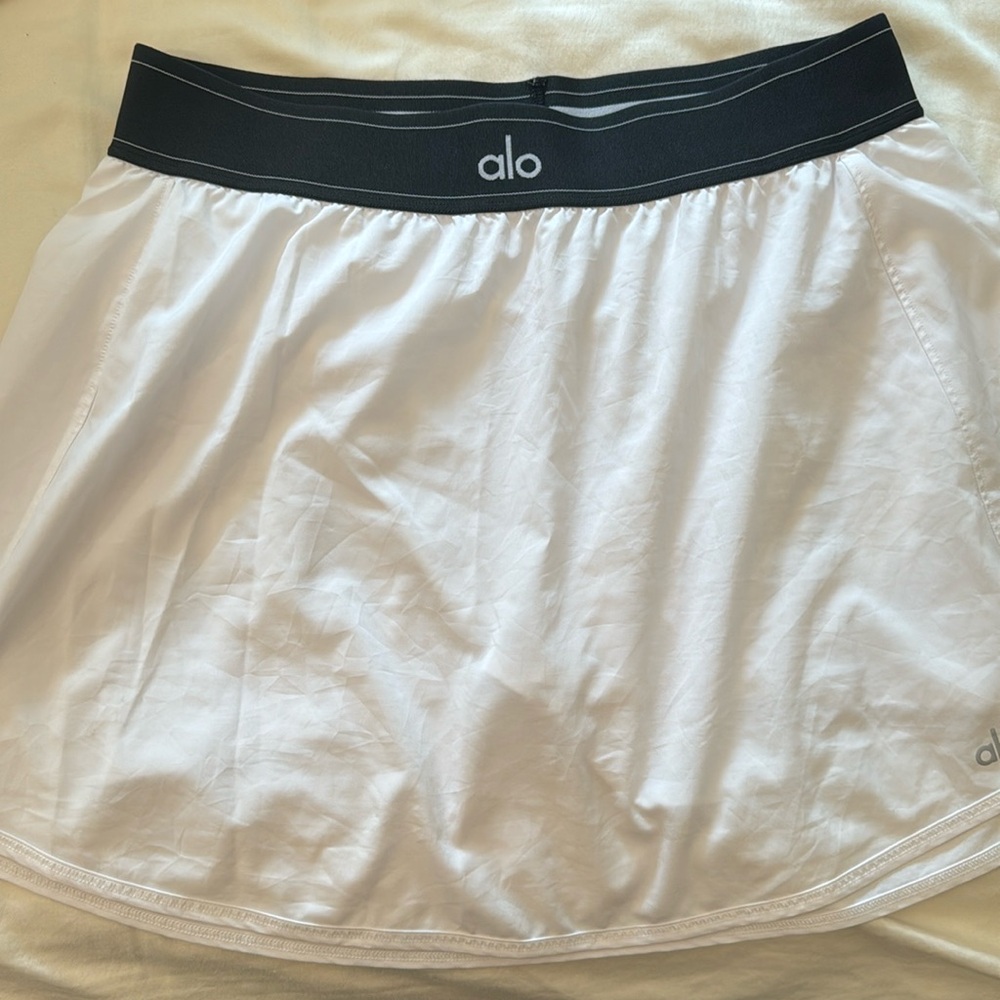 Alo skirt